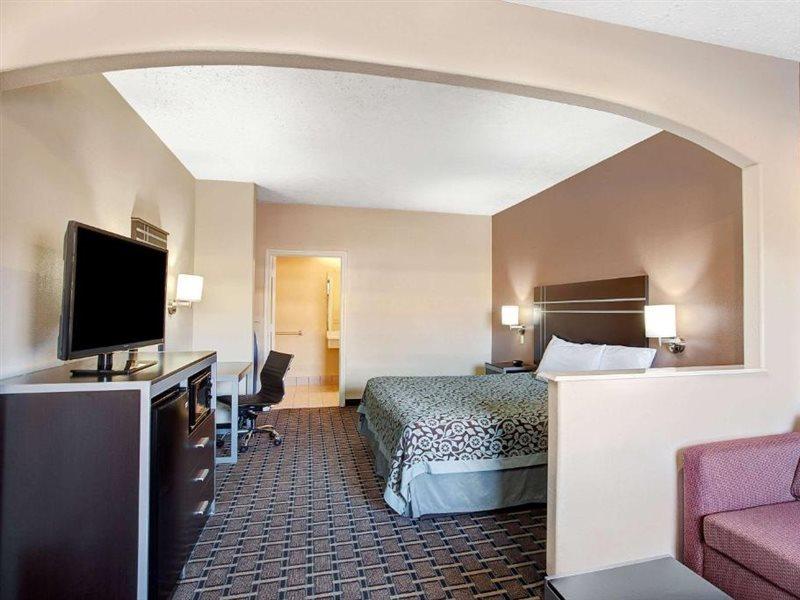 Days Inn & Suites By Wyndham Houston North - Spring Kültér fotó