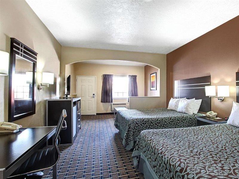 Days Inn & Suites By Wyndham Houston North - Spring Kültér fotó