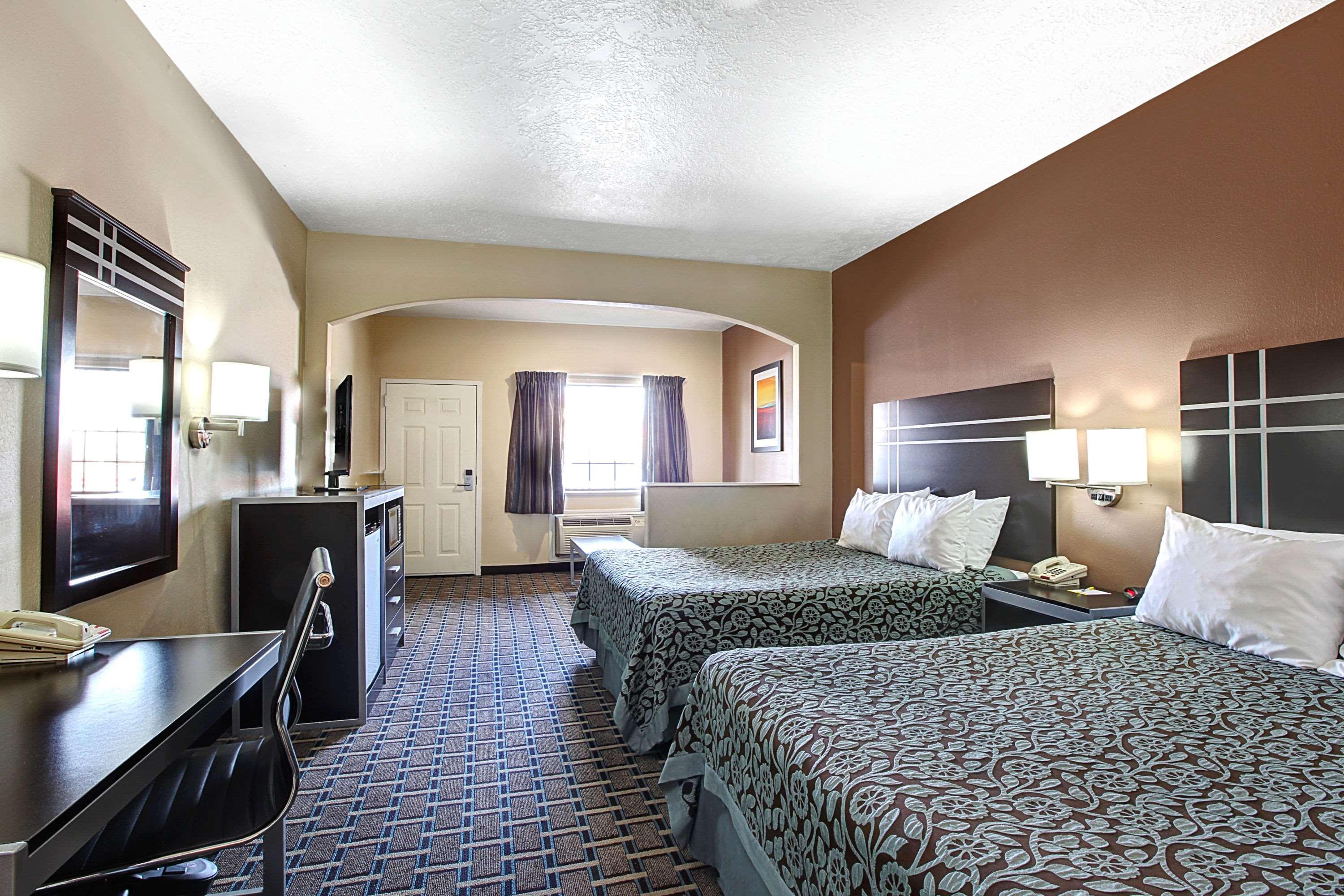 Days Inn & Suites By Wyndham Houston North - Spring Kültér fotó