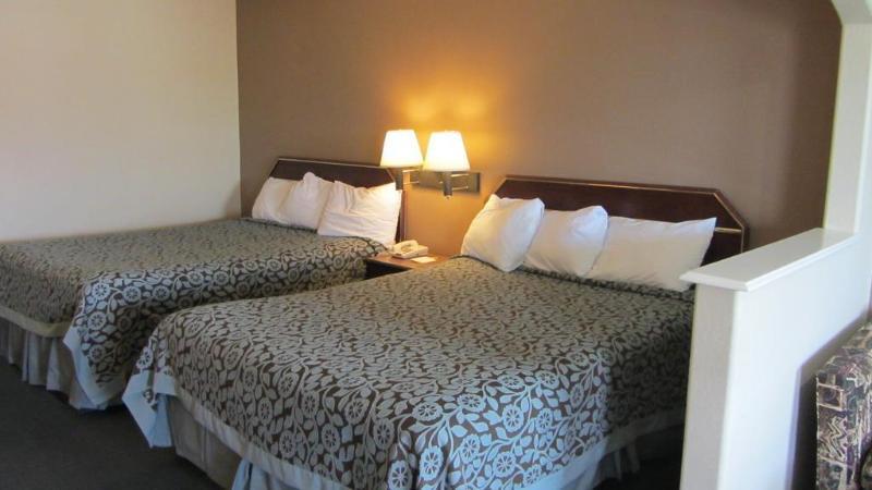 Days Inn & Suites By Wyndham Houston North - Spring Kültér fotó